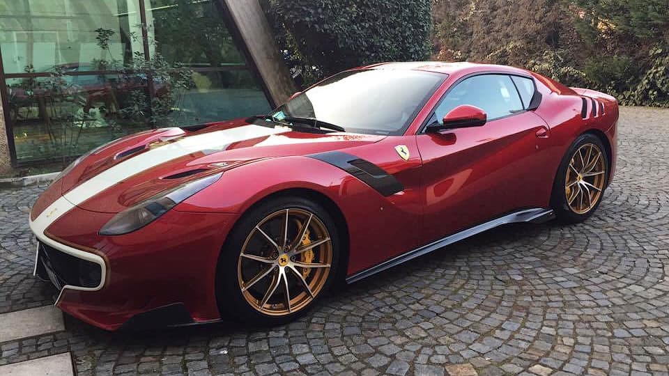 Pagani asoschisi maxsus Ferrari superkarini namoyish qildi