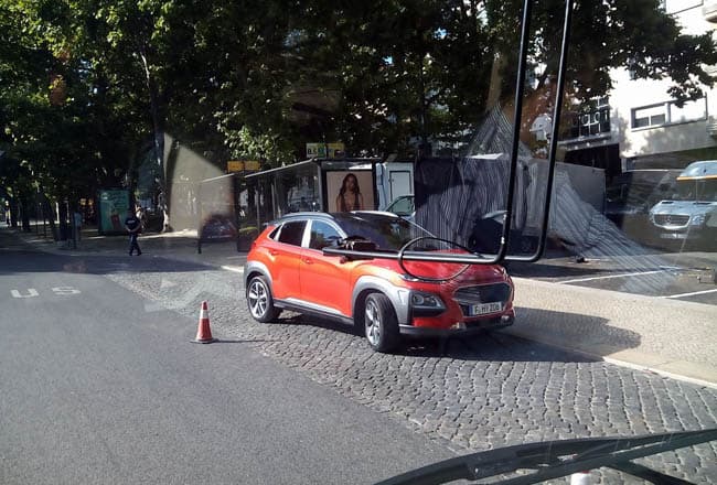 Yangi Hyundai Kona krossoverining ilk surati paydo bo‘ldi