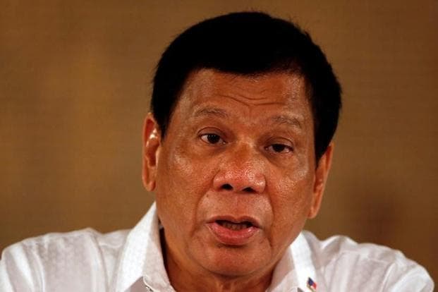 Duterte "kerak bo‘lsa hayvonga aylanishi mumkinligini" aytdi