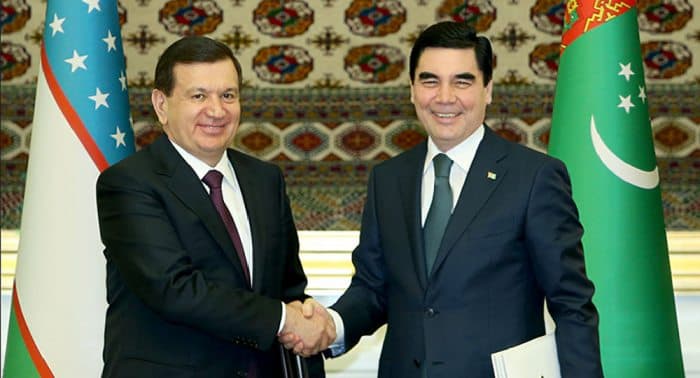 Shavkat Mirziyoyev Turkmaniston prezidenti bilan telefon muloqoti o‘tkazdi
