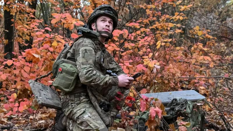 «Бу режалаштирилган операция». Зеленский Украина учун интернет атайлаб секинлаштирилганини айтмоқда