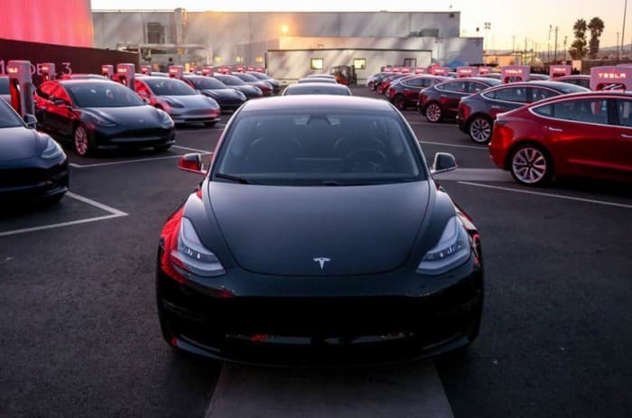 Tesla kompaniyasining eng arzon modeli Model 3 haqidagi asosiy faktlar