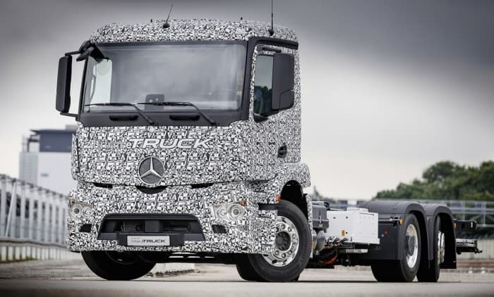 Mercedes elektr yuk mashinasini taqdim etdi