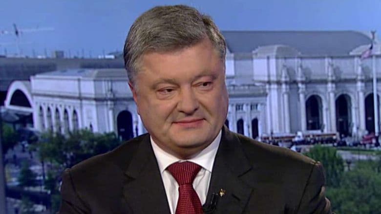 Poroshenko Trampni Reyganga o‘xshatdi