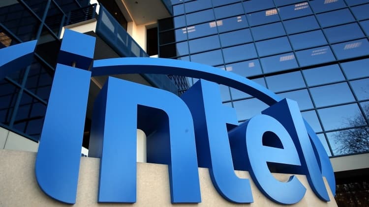 Intel “aqlli” avtomobillar bilan shug‘ullanishga ahd qildi