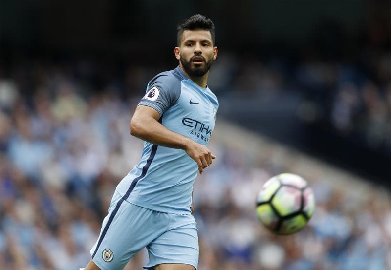 Aguero o‘yin vaqtida «Vest Hem» himoyachisini urgani uchun diskvalifikatsiya qilinadi