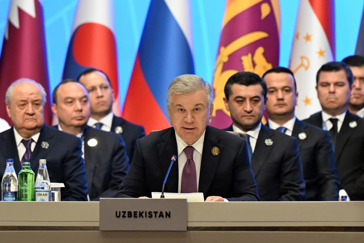 Shavkat Mirziyoyev Boku sammitida sunʼiy intellektdan masʼuliyatli foydalanish tashabbusini ilgari surdi