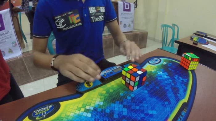 Rubik kubigini yig‘ish bo‘yicha yangi dunyo rekordi o‘rnatildi (video)