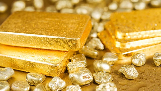 Samolyot yo‘lovchisi salonda 2 kilogramm oltinni unutib qoldirdi