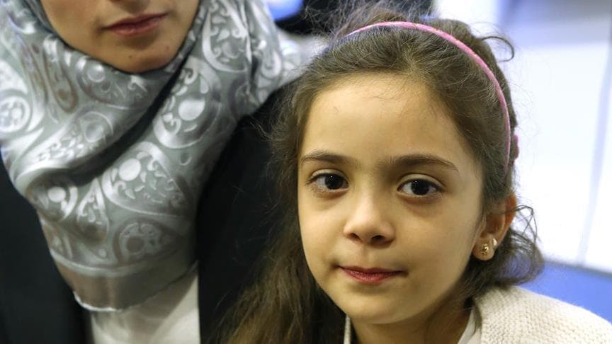 Suriyalik yetti yoshli qizaloq: Hammasidan ham ko‘proq o‘limdan qo‘rqqanman
