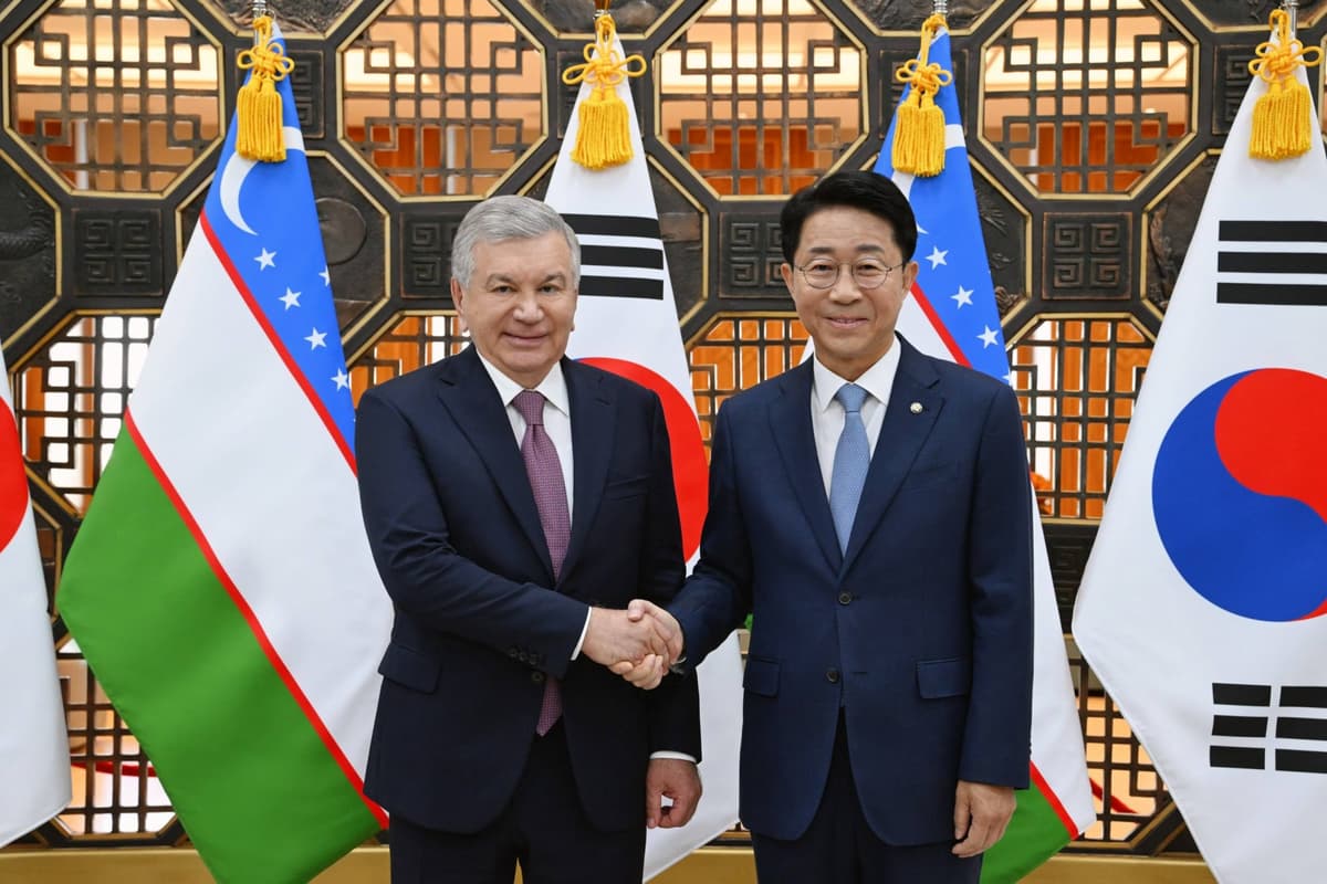 Shavkat Mirziyoyev Koreya parlamenti rahbari bilan muzokara oʻtkazdi