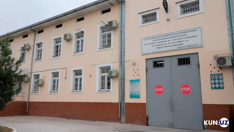 Қамоқхоналарда адвокатларнинг ҳимоясидаги шахс билан учрашув давомийлигини чеклаш тақиқланди