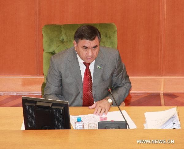 Prezident Ilgizar Sobirovni Xorazm viloyatining yangi hokimi sifatida tanishtirdi