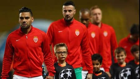 Fransiya chempionati o‘yinlari bir daqiqa sukut saqlash bilan boshlanadi