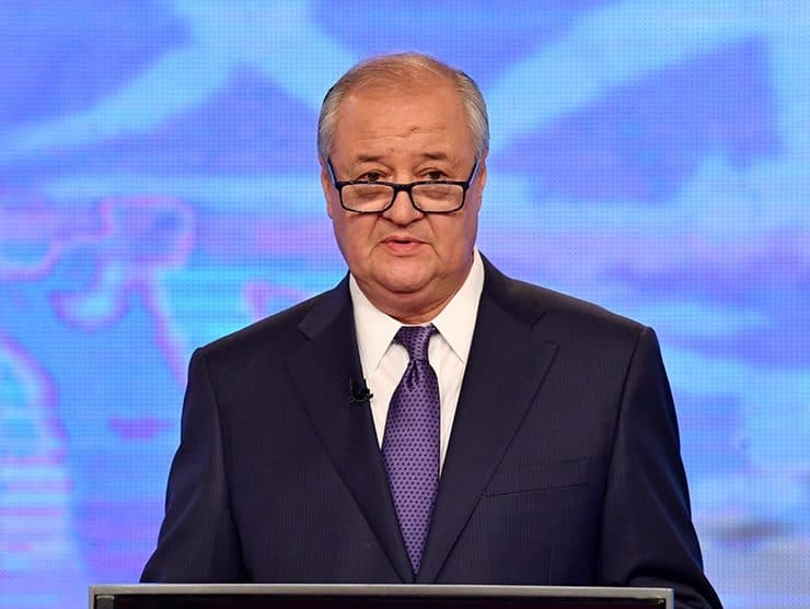 Abdulaziz Komilov Ispaniyaga boradi
