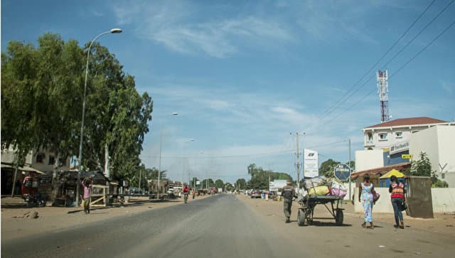 Gambiya prezidenti mamlakatda favqulodda vaziyat tartibini kiritdi 