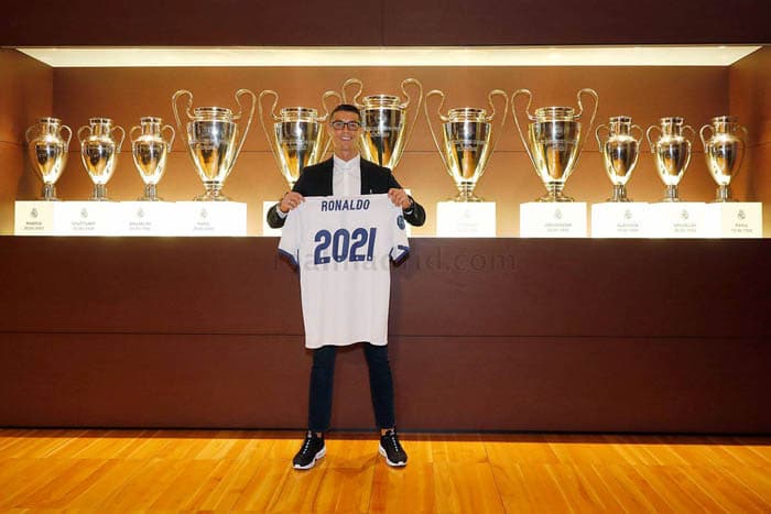 Ronaldu "Real" bilan shartnoma uzaytirganiga izoh berdi