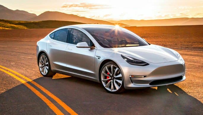 Tesla Xitoyda elektromobillar ishlab chiqaradi