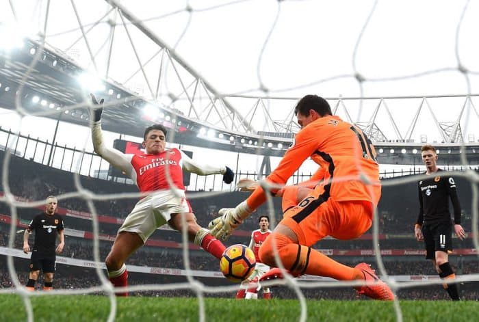 Sanchesning qo‘li «Arsenal»ga «Hall» bilan uchrashuvda g‘alaba keltirdi