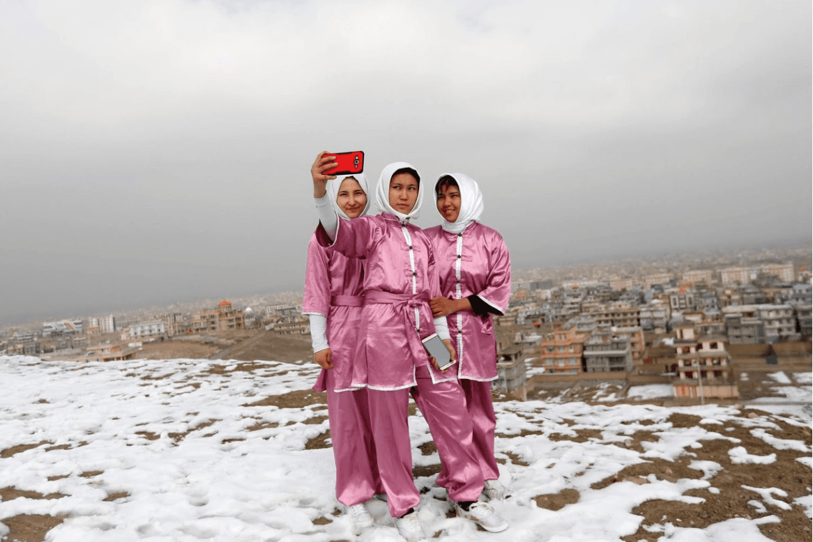Afg‘onistonlik shaolinchi qizlarning surati mashhur bo‘lib ketdi