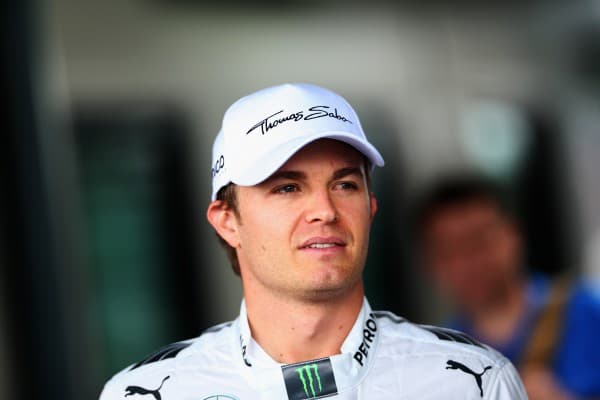 "Formula-1"ning Mercedes jamoasi poygachi Rosberg o‘rniga nomzod izlamoqda
