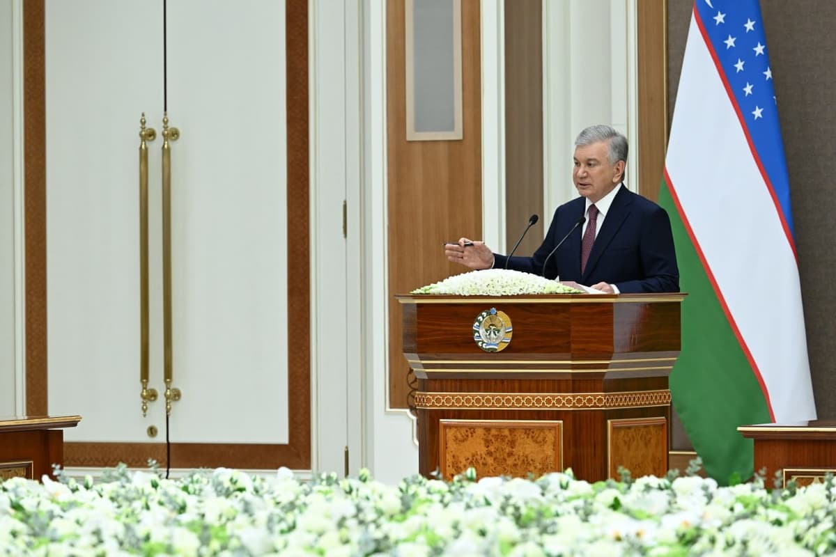 President Mirziyoyev instructs ministries to cut bureaucracy, fines and business fees