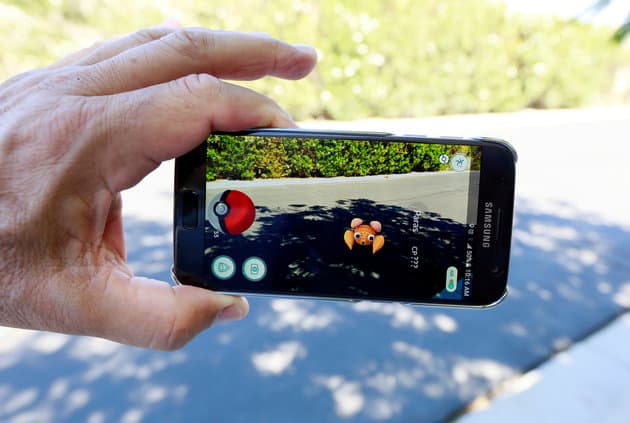 Kanadalik ayol uyi atrofida pokemonlar tutib yurganlarni o‘qqa tutdi