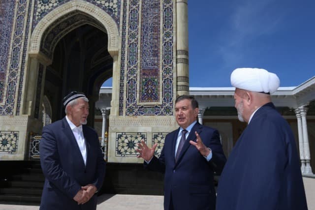 Shavkat Mirziyoyev madrasalar, maqbaralar, muqaddas qadamjolar va Islom madaniyat markazi haqida