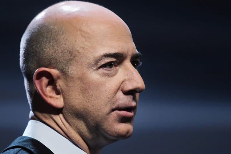Amazon asoschisi Jyeff Bezos folloverlaridan xayriya g‘oyalari bilan yordam berishni so‘radi