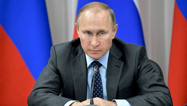 Putin mudofaaga xarajatlar qisqarishini ma'lum qildi