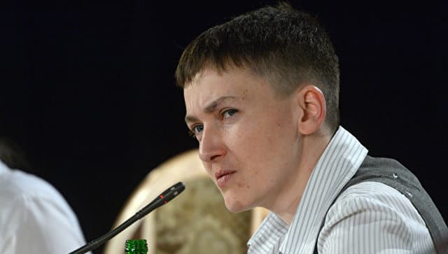 Savchenko Kiyevdagi harbiy paradni "tahqirlash va Sobiq ittifoqidan qolgan meros" deb atadi