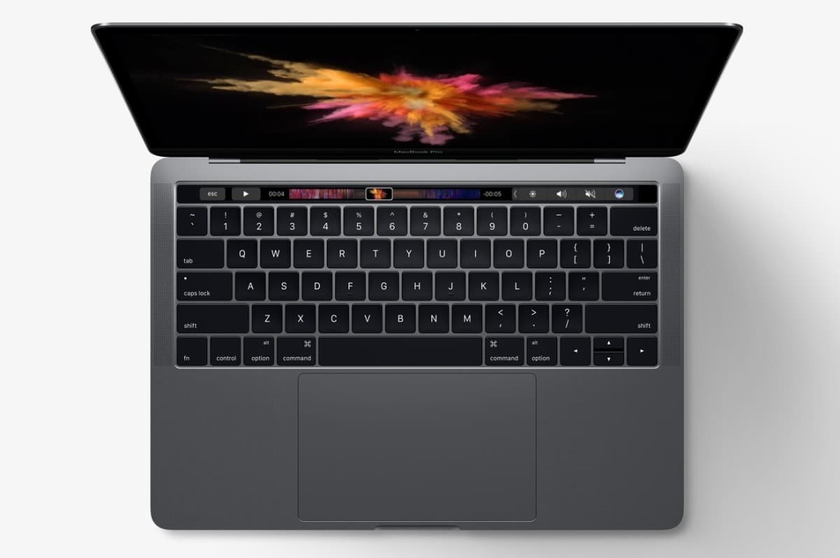 Apple kompaniyasi sensor panelli MacBook Pro’ni taqdim qildi
