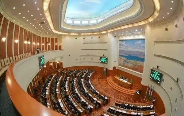 Senatning sakkizinchi yalpi majlisi 13 dekabr kuni chaqiriladi