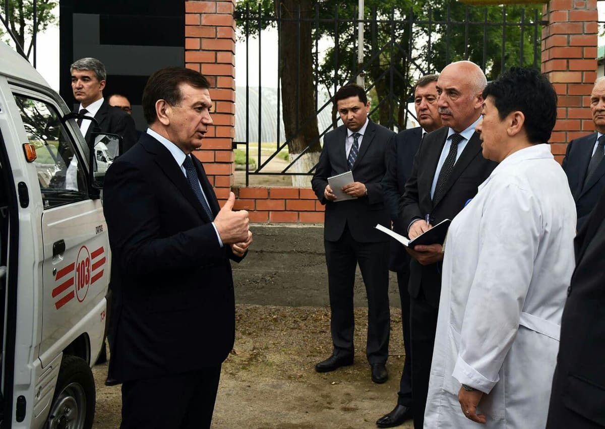 Video: Shavkat Mirziyoyev kutilmaganda oilaviy poliklinikaga tashrif buyurdi