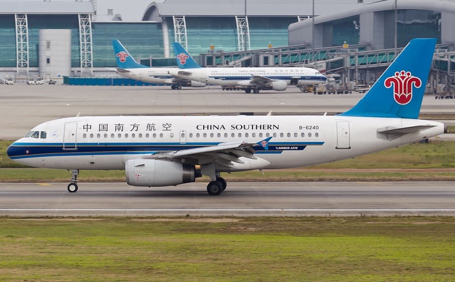 China Southern Airlines aviakompaniyasining sobiq rahbari katta miqdorda pora olishda ayblanmoqda  