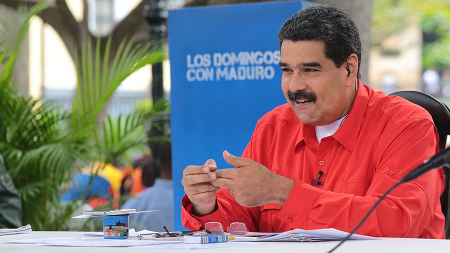 Maduro parlament tomonidan tayinlangan barcha sudyalar qamoqqa olinishini ma'lum qildi