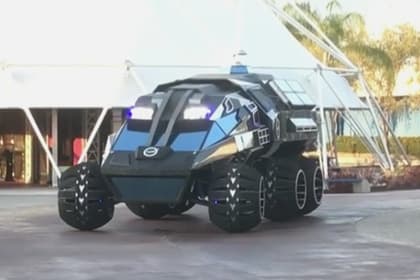 NASA Mars uchun maxsus «betmobil»ni namoyish qildi