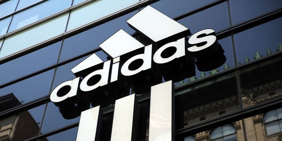 Adidas brendi Ecco’ni sudga berdi