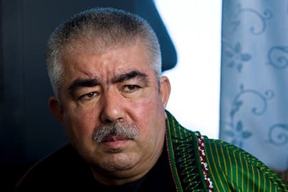 Abdurashid Do‘stum tolibonlarning pistirmasiga duch kelib jarohatlandi