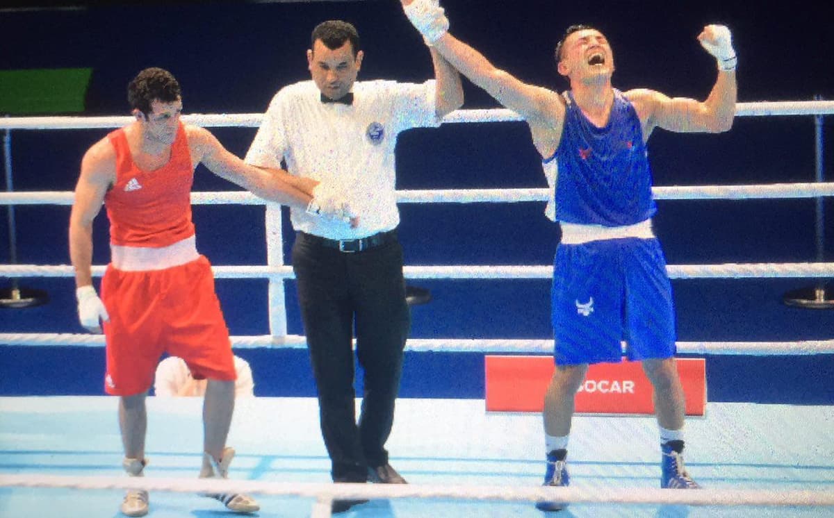 Boku-2017. O‘zbekistonlik uchinchi bokschi ham finalda g‘alaba qozondi