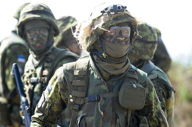 Britaniya mudofaa vazirligi Estoniyaga harbiylarini yuborishini tasdiqladi