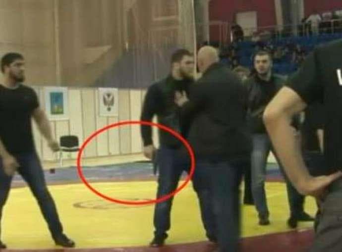 Kurash bo‘yicha Rossiya birinchiligida kurash qoidalariga zid jang sodir bo‘ldi