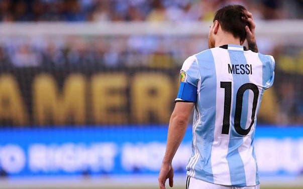 Messi termada oddiy askar bo‘lib qoldi, Maradona qo‘mondon edi