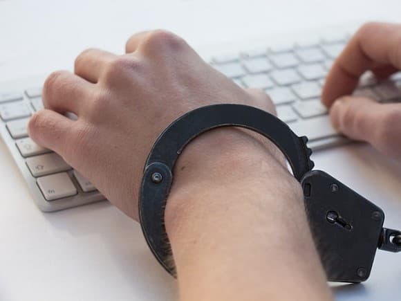 WannaCry virusini to‘xtata olgan dasturchi virus yaratishda ayblanmoqda
