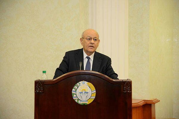 Markaziy bank raisi Fayzulla Mullajonov vafot etdi