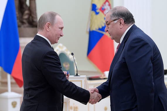 Putin Alisher Usmonovni mukofotladi