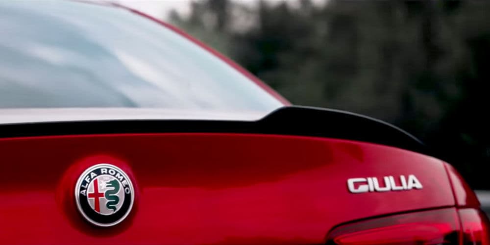Alfa Romeo rasman Giulia 2018 sedanini taqdim etdi
