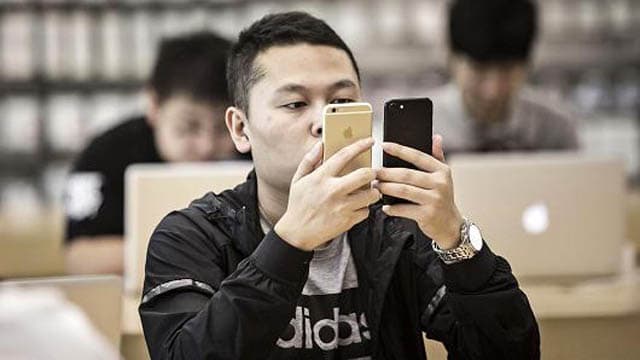 Хитойда iPhone 7 телефонларига бўлган талабга оид рақамлар эълон қилинди