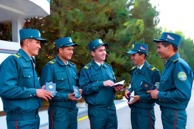 Chet elda ishlab kelgan fuqaro militsiyaga ishga kira oladimi?