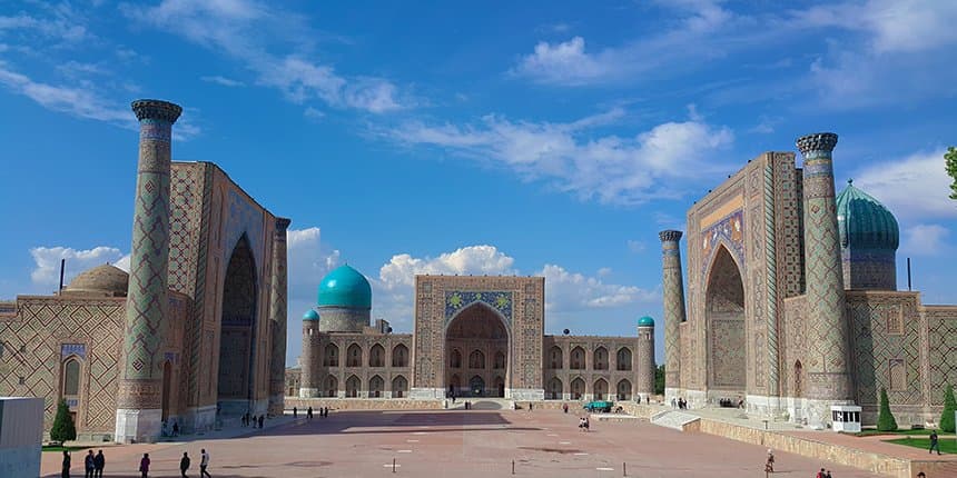 Nazarboyev Islom Karimovni xotirlash uchun Samarqandga keldi